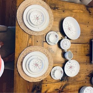 Antique Harmony House Rosebud
Dishes